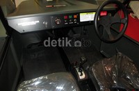 Interior Komodo. Menurut Presiden Direktur PT Fin Komodo Ibnu Susilo, keikutsertaanya dalam acara ini untuk terus mengembangkan dan mengenalkan mobil hasil rakitan anak bangsa atau orang Indonesia.