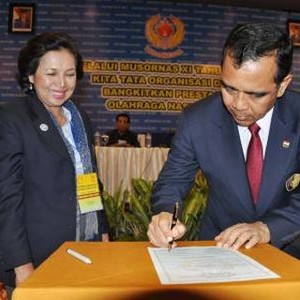 Ketika KONI-KOI Lebih Suka Caper di Luar Gelanggang