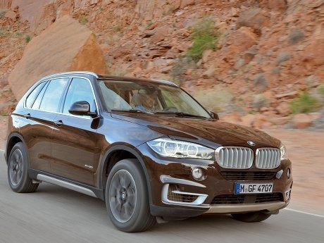 BMW Siap Luncurkan X5