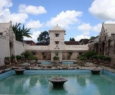 Aneka Istana Mempesona di Asia