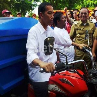Tidak Ngantor Naik Sepeda, Jokowi: Ya Capai Mungkin