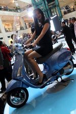 Vespa Luncurkan Skutik Primavera