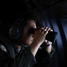 Pencarian MAS MH370 di Samudera Hindia yang Mengandalkan Mata Manusia