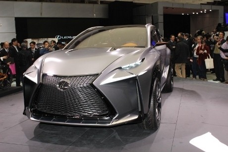 Lexus Lebih Senang Kembangkan Hybrid Dibandingkan Diesel