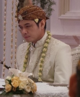 Ucapkan Ijab Kabul, Dude Harlino Sempat Menangis