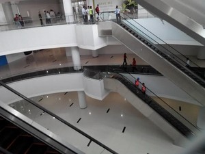 Penampakan Keren Sepinggan, Bandara dengan Mal Pertama di RI