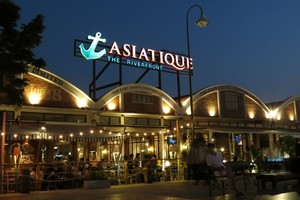 Asiatique, Tempat Belanja Asyik Malam Hari di Bangkok