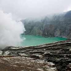 Status Waspada, Gunung Ijen Tetap Ramai Dikunjungi Wisatawan