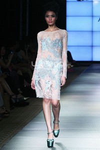 Hengki Kawilarang Le Jardin. Plaza Indonesia Fashion Week 2014 at Function Hall Plaza Indonesia Lt.2. Jakarta. [Foto: Mohammad Abduh/Wolipop]