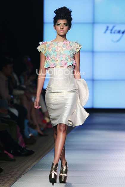 Hengki Kawilarang Le Jardin. Plaza Indonesia Fashion Week 2014 at Function Hall Plaza Indonesia Lt.2. Jakarta. [Foto: Mohammad Abduh/Wolipop]