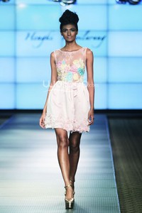 Hengki Kawilarang Le Jardin. Plaza Indonesia Fashion Week 2014 at Function Hall Plaza Indonesia Lt.2. Jakarta. [Foto: Mohammad Abduh/Wolipop]