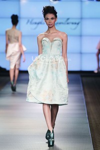 Hengki Kawilarang Le Jardin. Plaza Indonesia Fashion Week 2014 at Function Hall Plaza Indonesia Lt.2. Jakarta. [Foto: Mohammad Abduh/Wolipop]