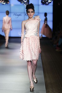 Hengki Kawilarang Le Jardin. Plaza Indonesia Fashion Week 2014 at Function Hall Plaza Indonesia Lt.2. Jakarta. [Foto: Mohammad Abduh/Wolipop]