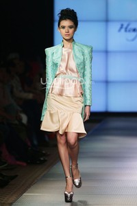 Hengki Kawilarang Le Jardin. Plaza Indonesia Fashion Week 2014 at Function Hall Plaza Indonesia Lt.2. Jakarta. [Foto: Mohammad Abduh/Wolipop]