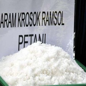 Gara-gara Banjir, 72.000 Ton Garam Hanyut dan Petani Rugi