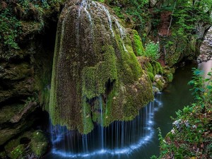 Air Terjun di Negeri Dongeng Sungguhan Ada di Rumania
