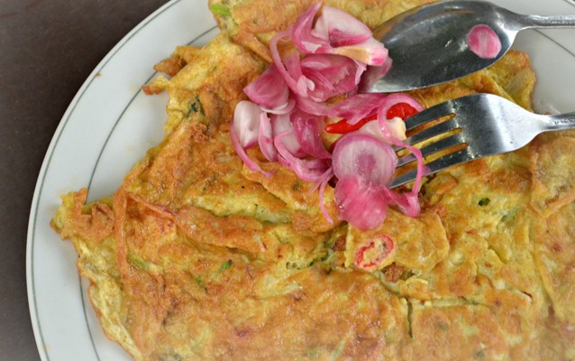 Sate Padang dan Roti Cane Pengobat Rindu Kampung