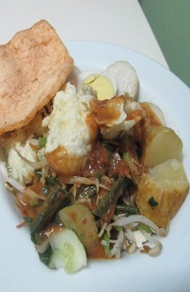 Bubur Landmark dan Bakso Nikki Jajanan Favorit Orang Kantoran Jakarta