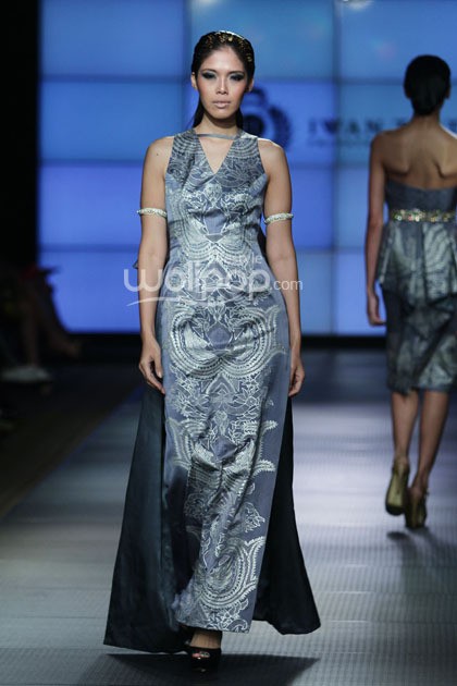 Iwan Tirta Regalia. Plaza Indonesia Fashion Week 2014 at Function Hall Plaza Indonesia Lt.2. Jakarta. [Foto: Mohammad Abduh/Wolipop]