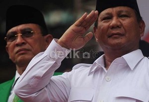 Sajak dan Puisi Gerindra Sindir Kepalsuan PDIP