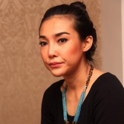 Sheny Andrea Berencana Rilis Novel Kedua di Belanda