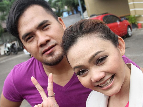 Kedekatan Saipul Jamil dan Rina Nose