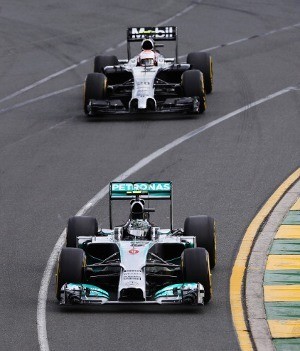 McLaren Optimistis Bisa Dekati Mercedes di Sepang