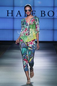 Farah Khan Hale Bob. Plaza Indonesia Fashion Week 2014 at Function Hall Plaza Indonesia Lt.2. Jakarta. [Foto: Mohammad Abduh/Wolipop]