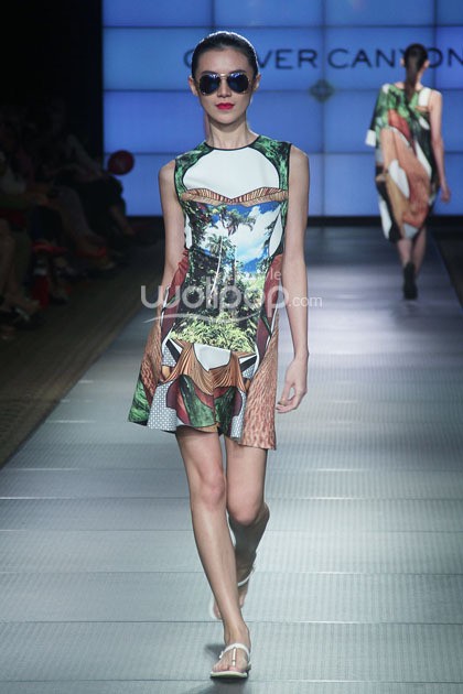 Farah Khan Clover Canyon. Plaza Indonesia Fashion Week 2014 at Function Hall Plaza Indonesia Lt.2. Jakarta. [Foto: Mohammad Abduh/Wolipop]