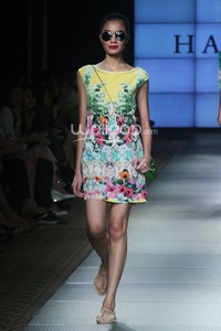 Farah Khan Hale Bob. Plaza Indonesia Fashion Week 2014 at Function Hall Plaza Indonesia Lt.2. Jakarta. [Foto: Mohammad Abduh/Wolipop]