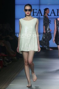 Farah Khan Resort. Plaza Indonesia Fashion Week 2014 at Function Hall Plaza Indonesia Lt.2. Jakarta. [Foto: Mohammad Abduh/Wolipop]