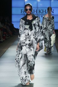 Farah Khan Resort. Plaza Indonesia Fashion Week 2014 at Function Hall Plaza Indonesia Lt.2. Jakarta. [Foto: Mohammad Abduh/Wolipop]