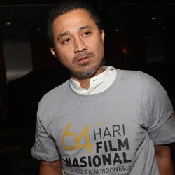 Lukman Sardi Sutradarai Film dengan Tema Persitiwa Mei 98