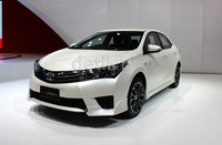 Toyota Altis ESport memiliki tampilan baru yang terlihat pada bagian grille yang lebih menawan dengan krom yang menghiasi setiap sisinya.