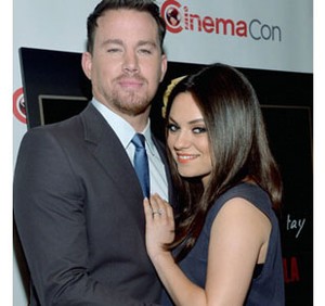 Hamil, Mila Kunis Mesra dengan Channing Tatum