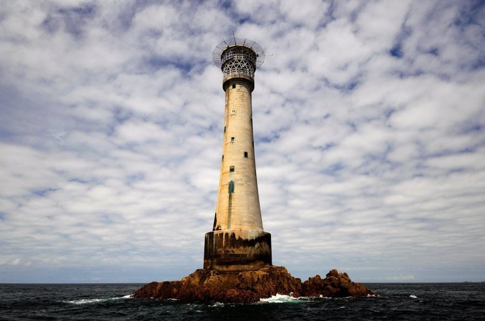 Inilah Pulau Terkecil di Dunia Versi Guinness World Records