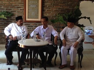Jokowi Sowan ke Tokoh Masyarakat Banten