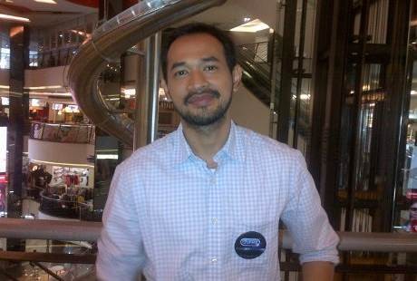 Tips Oka Antara Jaga Kedekatan dengan Keluarga di Tengah Kesibukannya