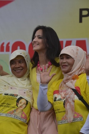 Temani Ical Kampanye, Nia Ramadhani Ajak Anak Muda Tidak Golput