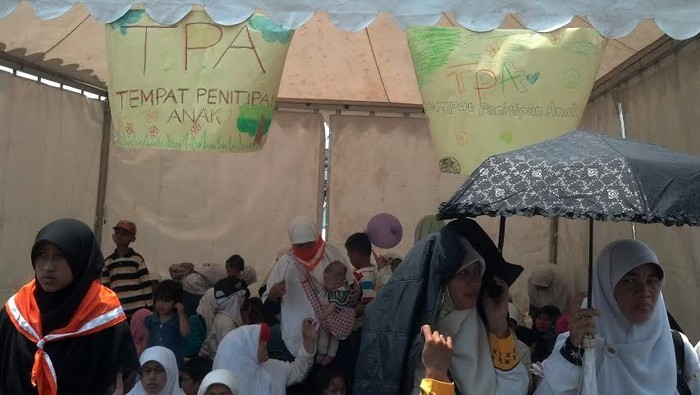 Ini Alasan Sepasang Pendukung PKS Bawa Anak ke Kampanye
