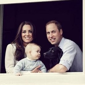 Lucunya Putra Pangeran William dan Kate Middleton Saat Belajar Merangkak
