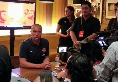 Silvestre Hibur Fans MU di Jakarta