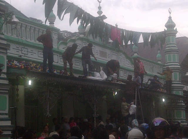 Tradisi Unik di Padang, Serak Gulo Menyambut Ramadan