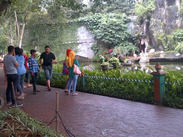 Libur Long Weekend, Ragunan Masih Jadi Favorit Masyarakat