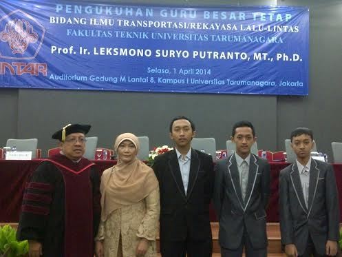 Leksmono Suryo Putranto, Jadi Profesor karena Didikan Ibu dan Doa Kakek