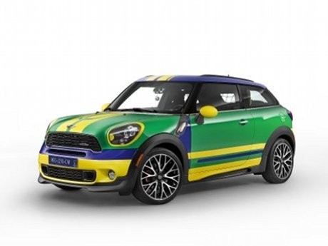 Di Mobil Ini, Pemain Bola Bisa Latihan