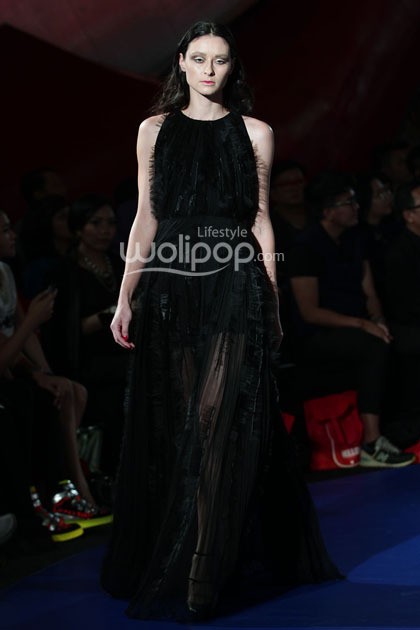 Sapto Djojokartiko Poseido. Fashion Nation 2014 at Senayan City. Jakarta. [Foto: Mohammad Abduh/Wolipop]