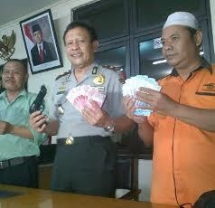 Perampok Kantor Pos Kayu Manis Ternyata Gunakan Pistol Mainan