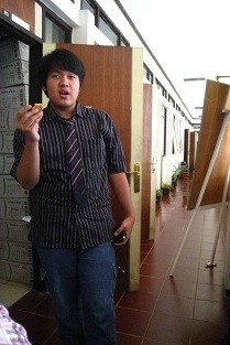 Kontrol Asupan Kalori, Kunci Sukses Bobot Yoga Turun 29 Kg