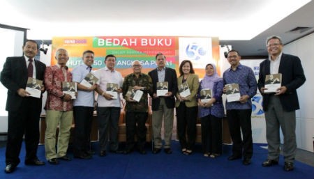 Bedah Buku From St. Louis to Seulawah Karya Jusman Syafii Djamal